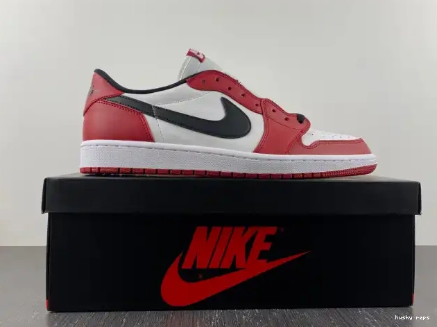 Rep Husky Low Jordan Air Chicago Retro 1 705329-600 0517